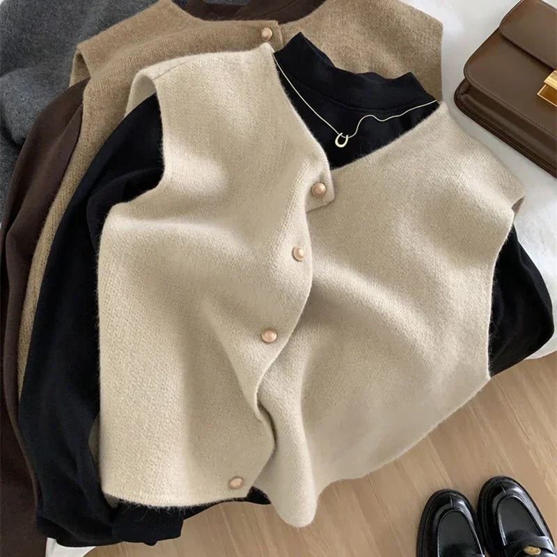 Women’s Sleeveless Knit Cardigan – Elegant Slim-Fit Sweater Vest
