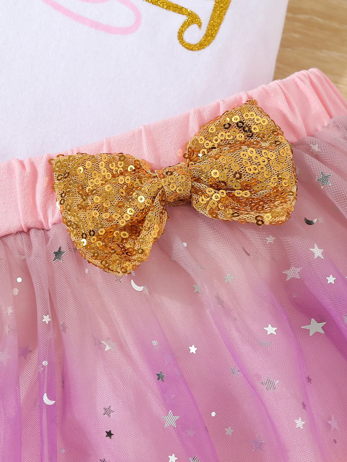 Baby Girl 3-Piece Birthday Outfit – Sequin Bow Bodysuit & Tutu Skirt Set