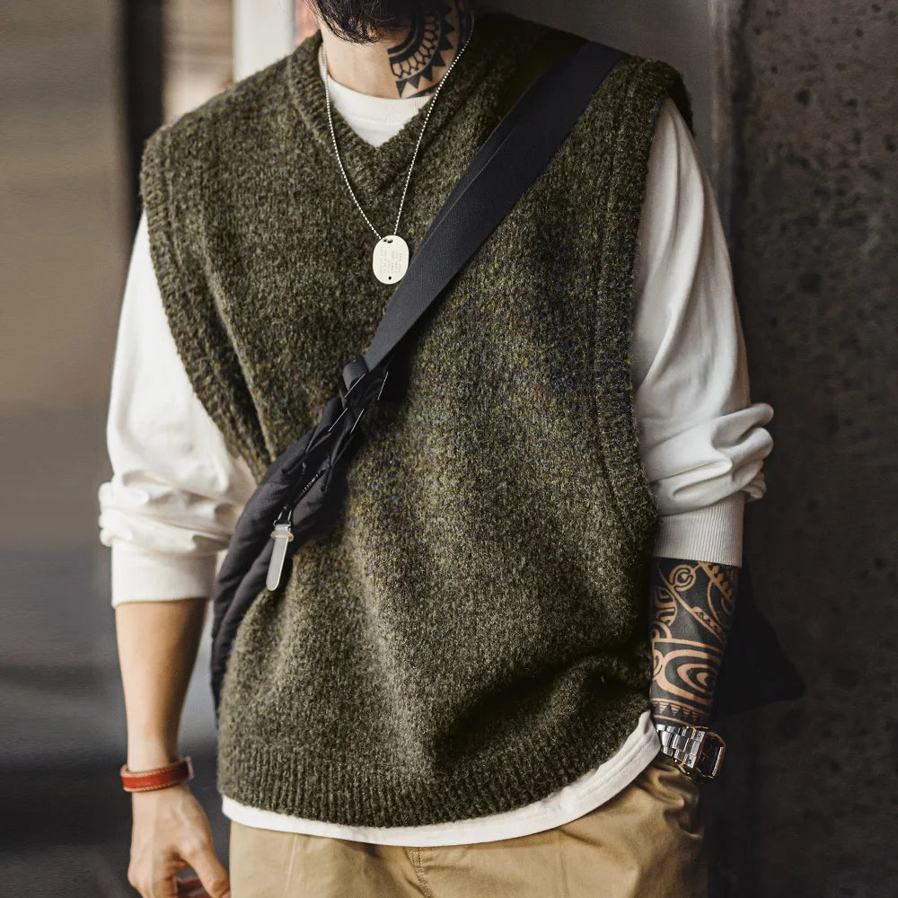MADEN Men's Retro Wool-Blend Knit Vest – V-Neck Sleeveless Pullover for Autumn and Winter
