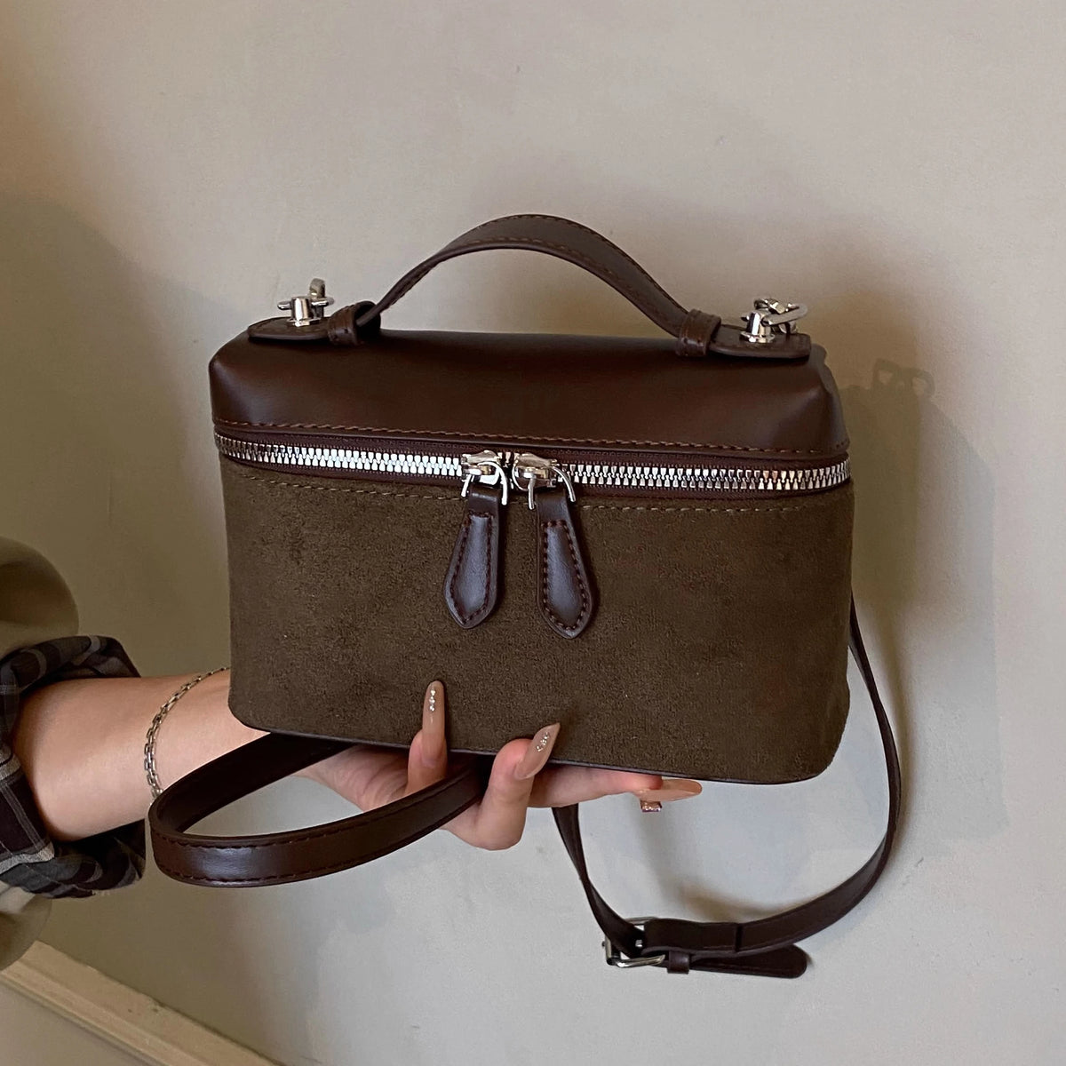 Women's Vintage Suede Patchwork Handbag – Large-Capacity Crossbody Shoulder Bag