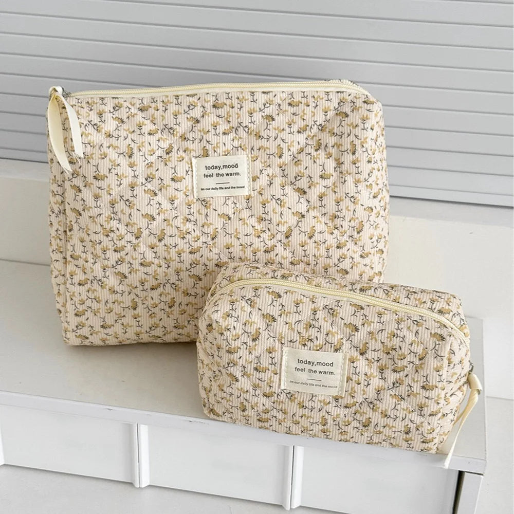 Women's Floral Quilted Cosmetic Bag – Large-Capacity Makeup and Travel Organizer