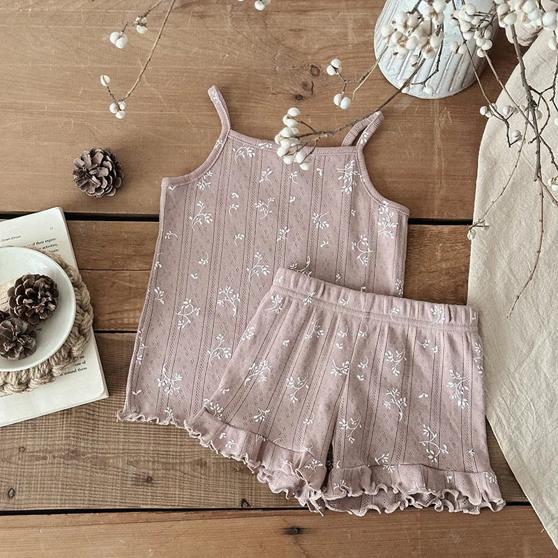 Girls’ Summer Outfit Set – Ruffled Sleeveless Top and Floral Knitwear