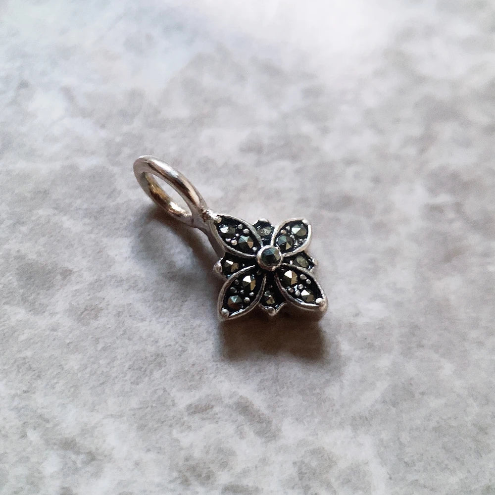 925 Sterling Silver Marcasite Star Pendant – Vintage Romantic Jewelry