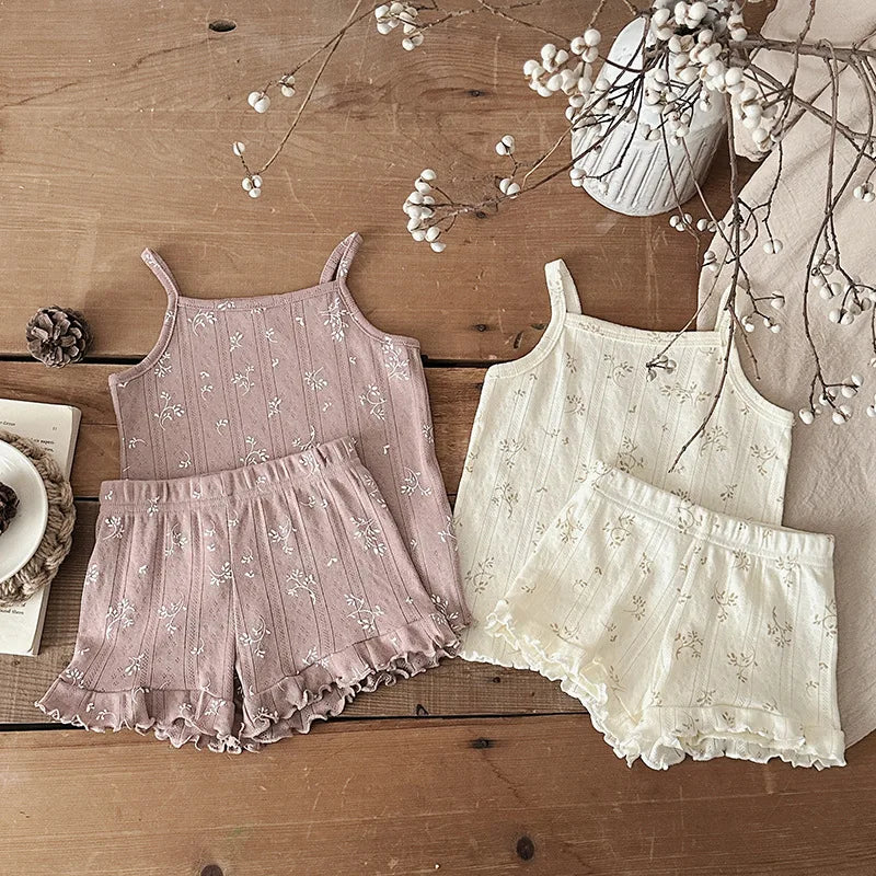 Girls’ Summer Outfit Set – Ruffled Sleeveless Top and Floral Knitwear