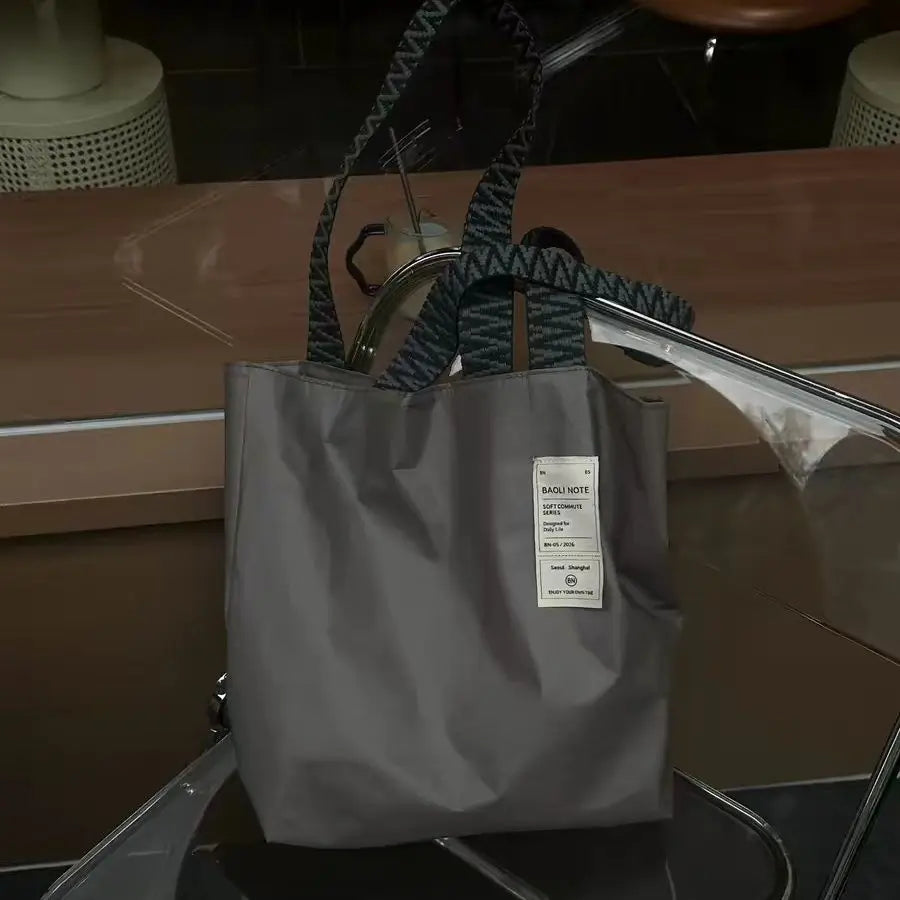 Luxury Tote Bag Women Slightly Wrinkled Fabric Spring Summer Fashion New Fashion Simple Office Lady Girls Bags