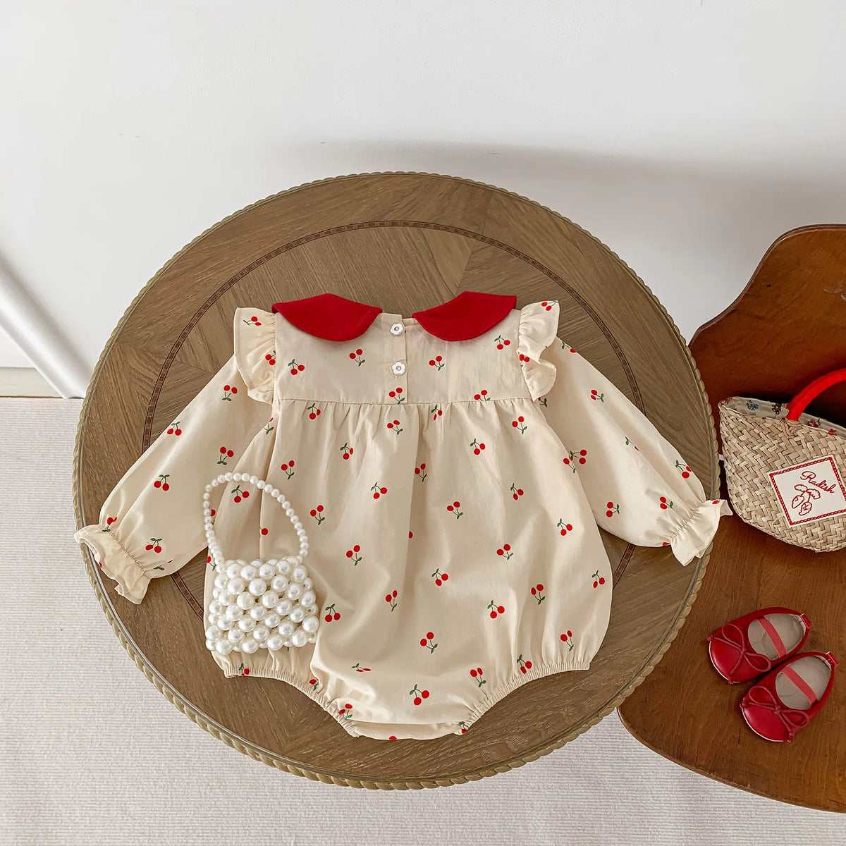2026 Autumn Cherry Printed Girls Bodysuit Sweet Peter Pan Collar Long Sleeves Princess Romper Daily Wear Toddler Clothing