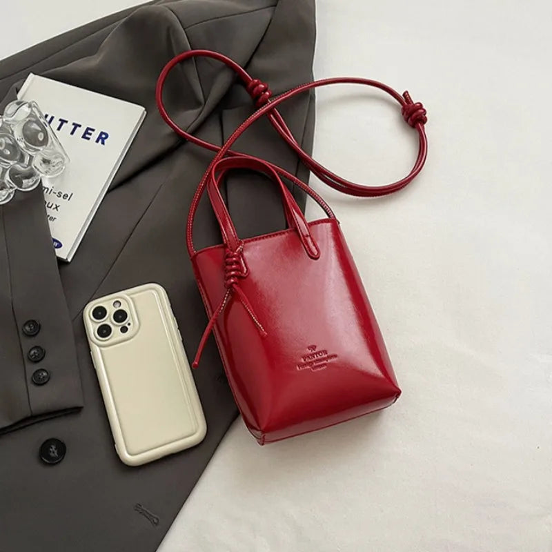 Women's PU Leather Shoulder Bag – Large-Capacity Crossbody Handbag with Flap Closure