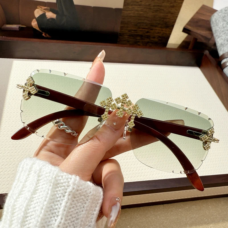 Women's Fashionable Frameless Edge Cutting High-quality Lace Diamond-set Lenses Fashionable Car Sunglasses 90324