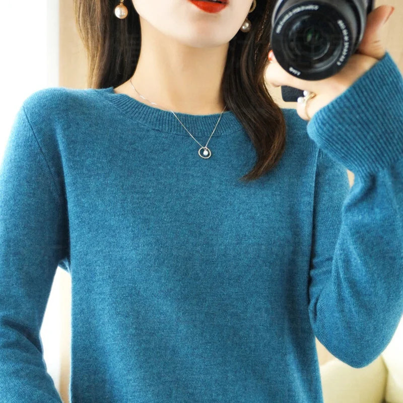 Women’s Crew Neck Knit Sweater – Soft Casual Pullover for Autumn & Winter